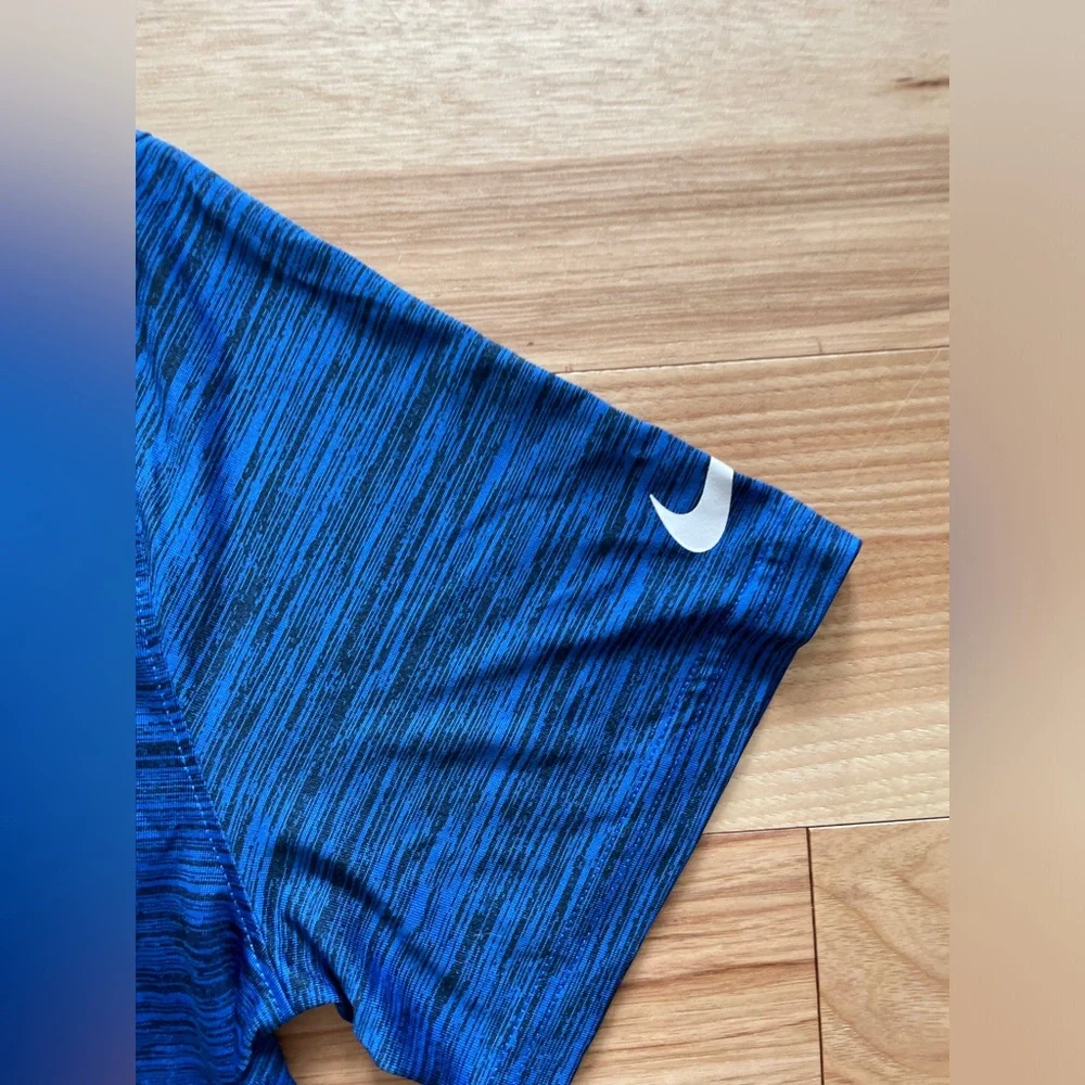 Nike Detroit Lions - Men’s Dri-fit Tee - Size M - Fits as Small - Picture 4 of 6